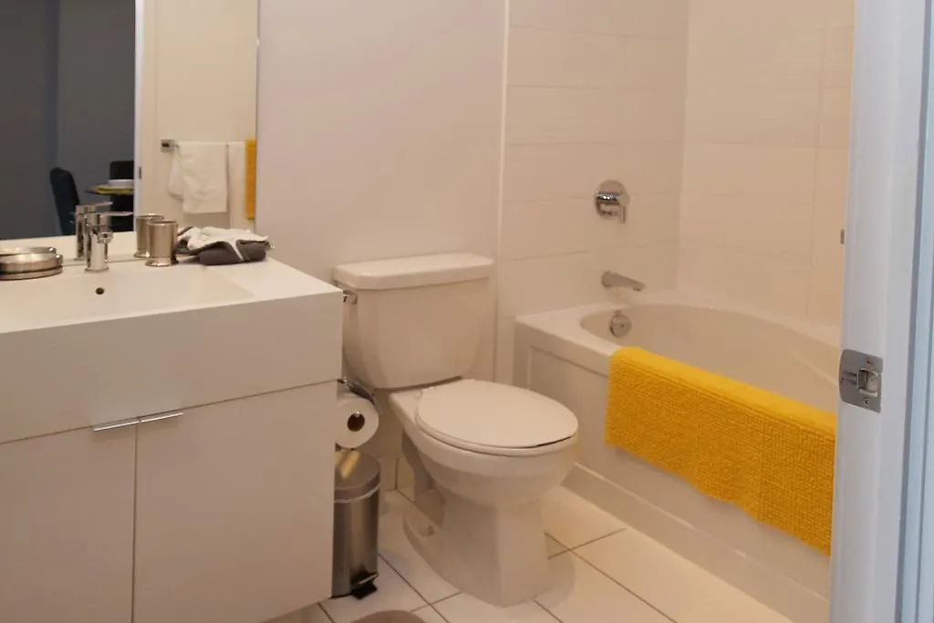 Whitehall Suites - Lakeview Suites Toronto