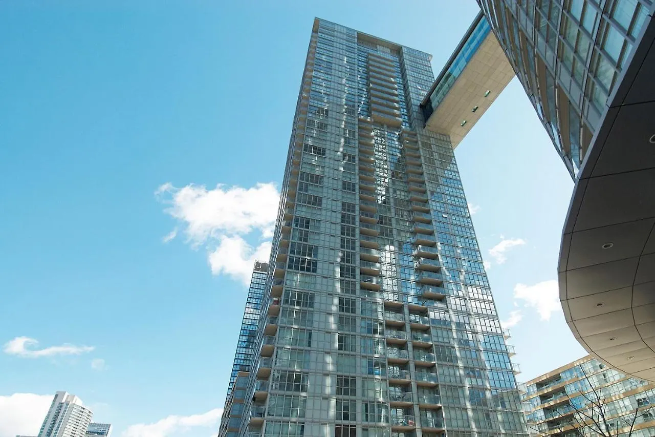 Whitehall Suites - Lakeview Suites Toronto