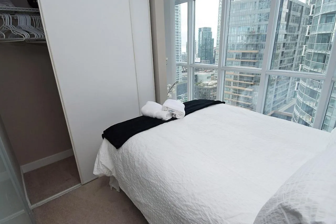Whitehall Suites - Lakeview Suites Toronto 0*,  Kanada