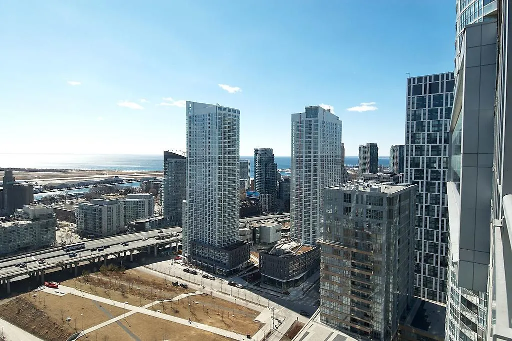 Whitehall Suites - Lakeview Suites Toronto Canada