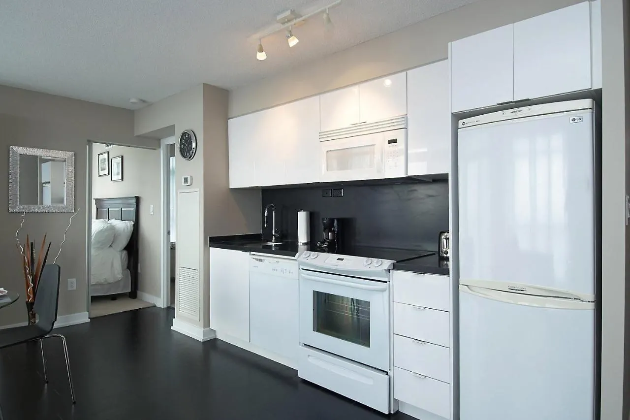 Whitehall Suites - Lakeview Suites Toronto