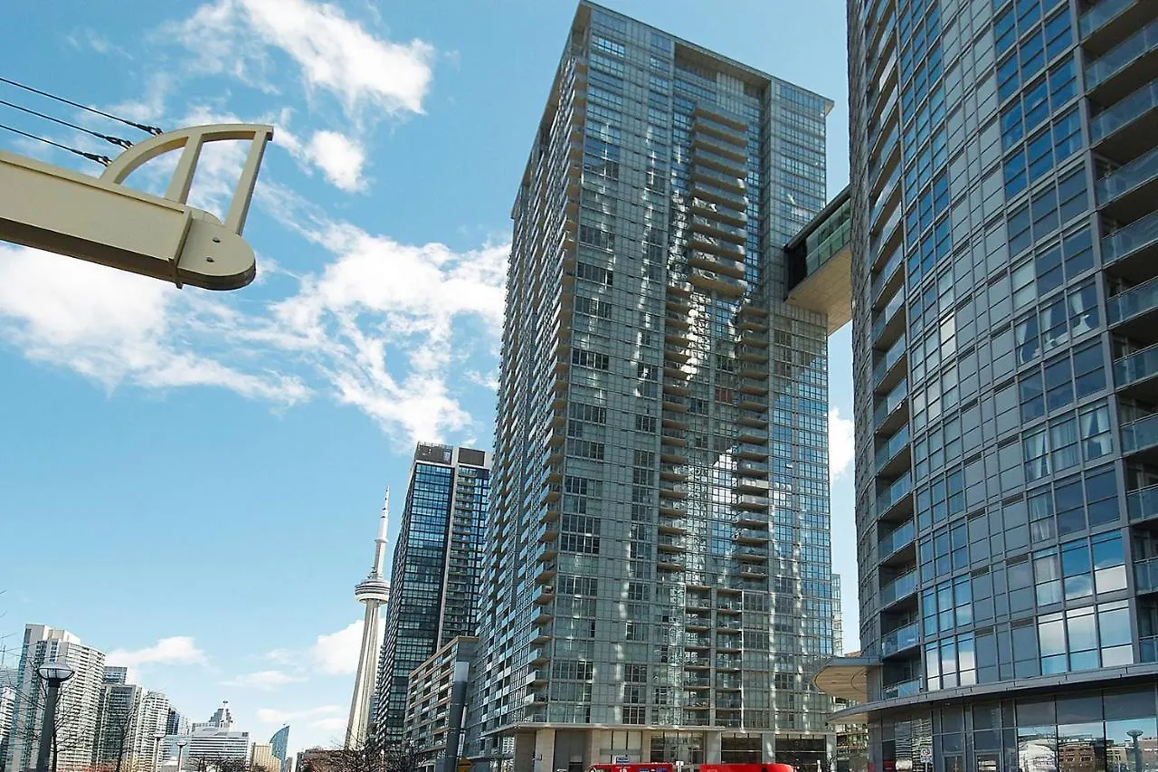 Whitehall Suites - Lakeview Suites Toronto Apartment