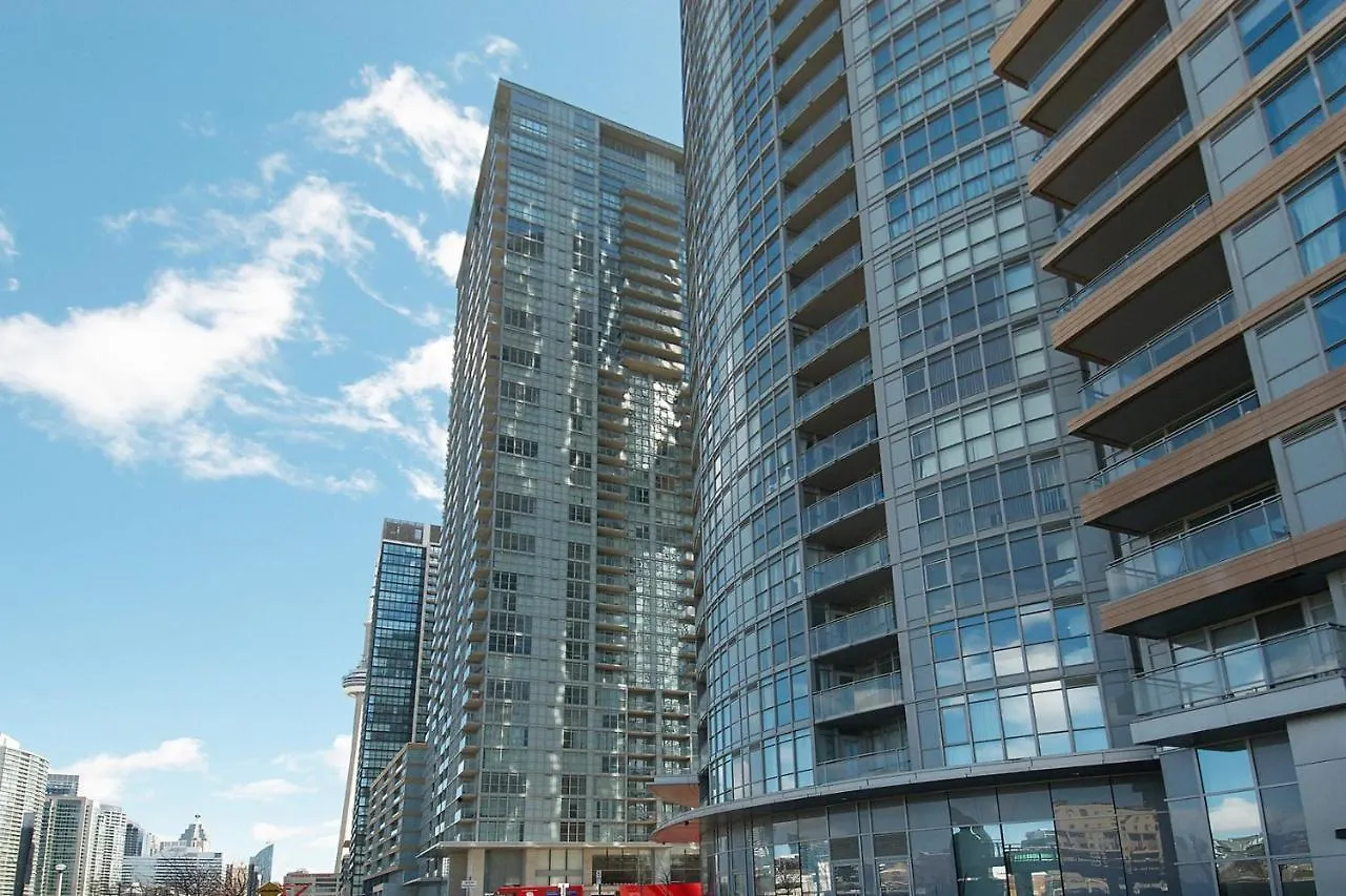 Whitehall Suites - Lakeview Suites Toronto Apartment